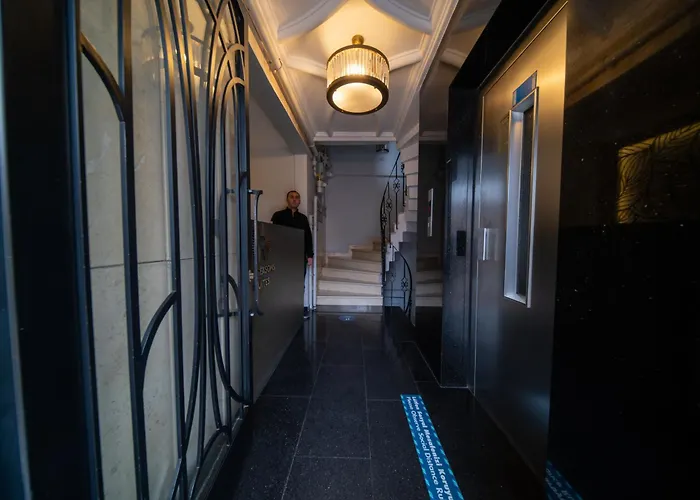 All Seasons Suites